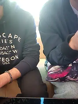 Snapshot of HitShelf chatting on January 11, 2026, 1:49 pm HitShelf online show from January 11, 2026, 1:49 pm