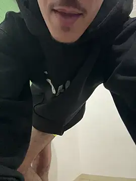 Snapshot of HitShelf chatting on March 1, 2026, 8:22 pm HitShelf online show from March 1, 2026, 8:22 pm