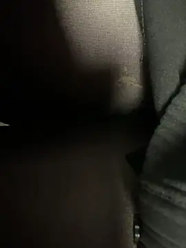 Snapshot of HiddenHoneyLDN chatting on January 12, 2026, 10:31 am HiddenHoneyLDN online show from January 12, 2026, 10:31 am