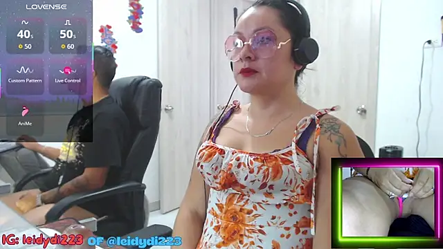 Snapshot of leidydi223 chatting on September 9, 2025, 1:43 pm leidydi223 online show from September 9, 2025, 1:43 pm
