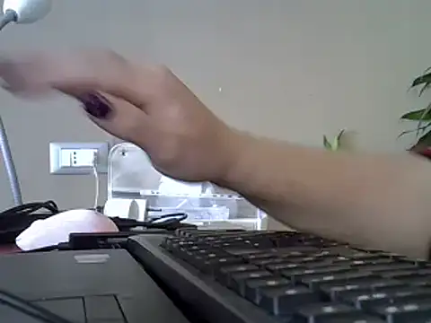 ITALIANASISIXX online show from March 7, 2025, 7:08 am