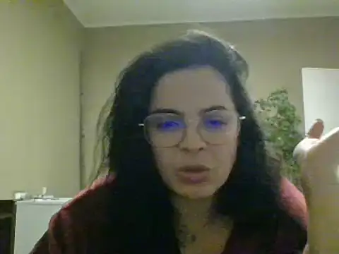 ITALIANASISIXX online show from January 5, 2026, 5:38 pm