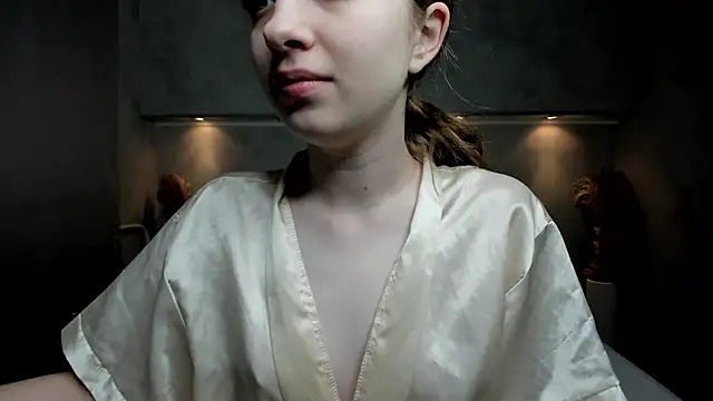 Camilla Kelly online show from November 26, 2025, 1:06 am