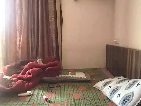 Snapshot of _Maya_zaidi_ chatting on April 23, 2026, 6:36 am Maya zaidi online show from April 23, 2026, 6:36 am
