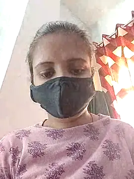 Snapshot of Ruhi_07 chatting on October 18, 2025, 4:04 am Ruhi 07 online show from October 18, 2025, 4:04 am