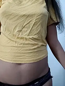 Snapshot of Ruhi_07 chatting on November 14, 2025, 4:22 am Ruhi 07 online show from November 14, 2025, 4:22 am