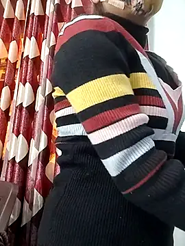 Snapshot of Ruhi_07 chatting on November 25, 2025, 3:17 am Ruhi 07 online show from November 25, 2025, 3:17 am