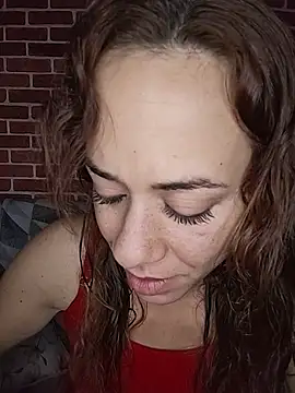 HotGinger66 online show from May 26, 2026, 9:38 am