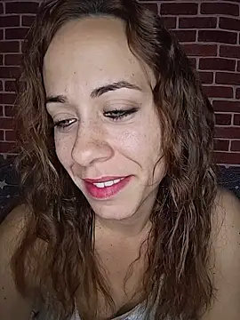 HotGinger66 online show from May 31, 2026, 2:46 pm