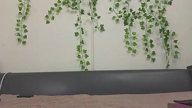 Olivia Rid  online show from October 23, 2025, 8:07 pm