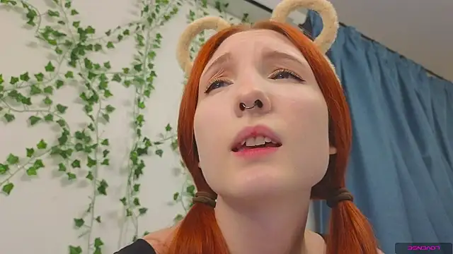 Olivia Rid  online show from November 18, 2025, 8:46 pm