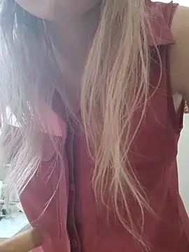 Moonolighta online show from November 10, 2025, 10:14 am