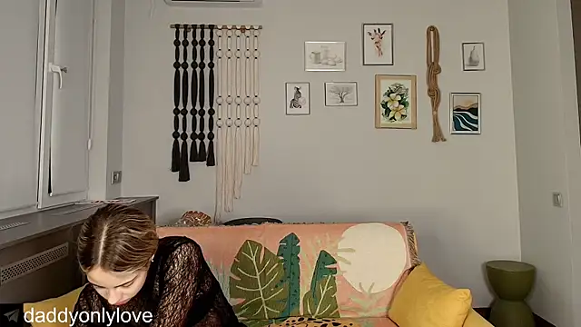 Snapshot of daddyonlyloveme chatting on October 15, 2025, 6:08 pm daddyonlyloveme online show from October 15, 2025, 6:08 pm