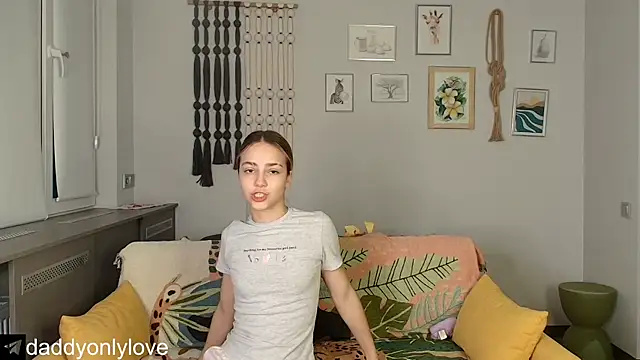 Snapshot of daddyonlyloveme chatting on November 4, 2025, 9:14 pm daddyonlyloveme online show from November 4, 2025, 9:14 pm