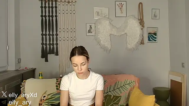 Snapshot of daddyonlyloveme chatting on December 18, 2025, 9:21 pm daddyonlyloveme online show from December 18, 2025, 9:21 pm