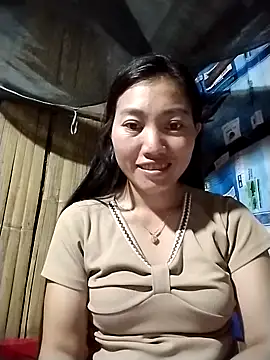 Snapshot of PhienPhien chatting on September 21, 2025, 3:35 pm PhienPhien online show from September 21, 2025, 3:35 pm