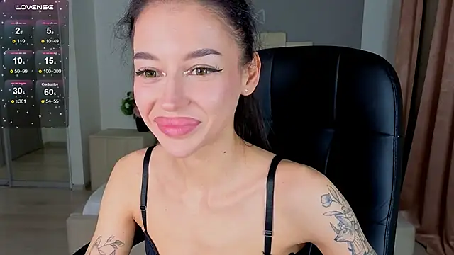Snapshot of Alexa___Hill chatting on September 22, 2025, 9:39 pm Alexa Hill online show from September 22, 2025, 9:39 pm