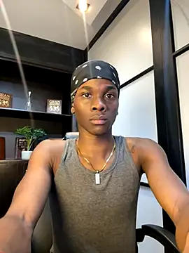 Brycce santos online show from November 19, 2025, 1:55 pm