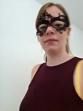 Squirtingcouple9094 online show from October 30, 2025, 7:43 am