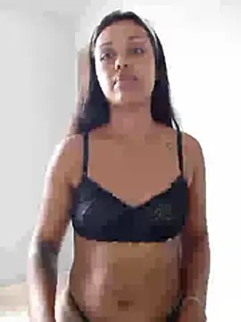 Snapshot of indiazinhabella27 chatting on February 21, 2026, 3:24 pm indiazinhabella27 online show from February 21, 2026, 3:24 pm