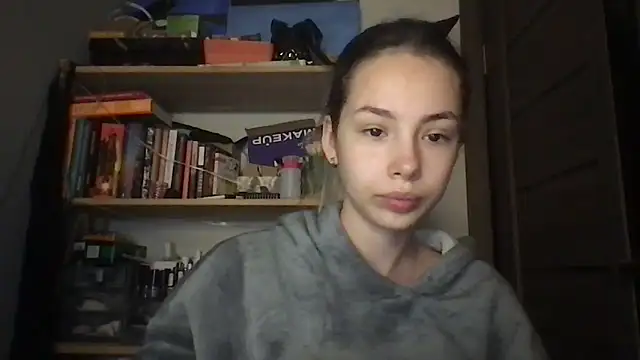 Yuna5343 online show from November 20, 2025, 7:35 pm