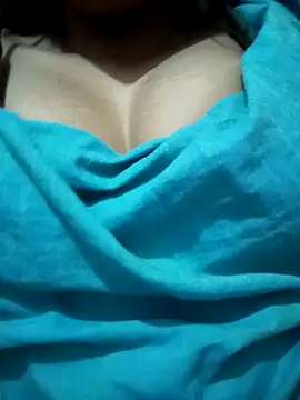 kaviyaponnu0987 online show from February 11, 2026, 9:42 pm