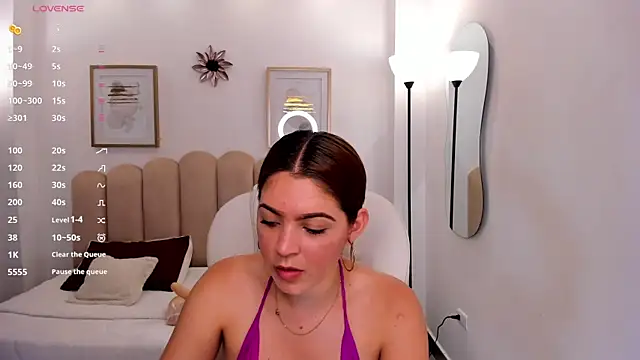 Snapshot of Madelin_carter chatting on November 16, 2025, 6:57 pm Madelin carter online show from November 16, 2025, 6:57 pm