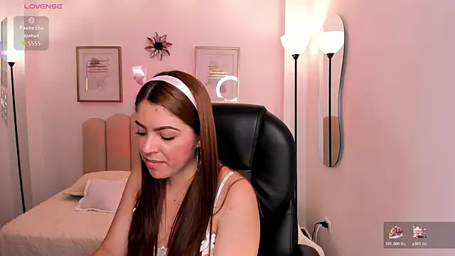 Snapshot of Madelin_carter chatting on November 30, 2025, 3:54 am Madelin carter online show from November 30, 2025, 3:54 am