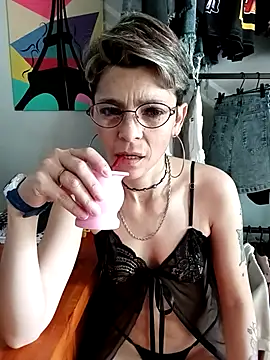 Lulypsicologasexual online show from October 25, 2025, 3:29 pm