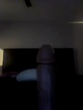 gimmekisskim online show from November 4, 2025, 5:17 am