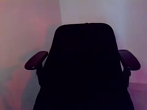 Snapshot of redruby_xoxo chatting on March 13, 2026, 7:26 am redruby xoxo online show from March 13, 2026, 7:26 am