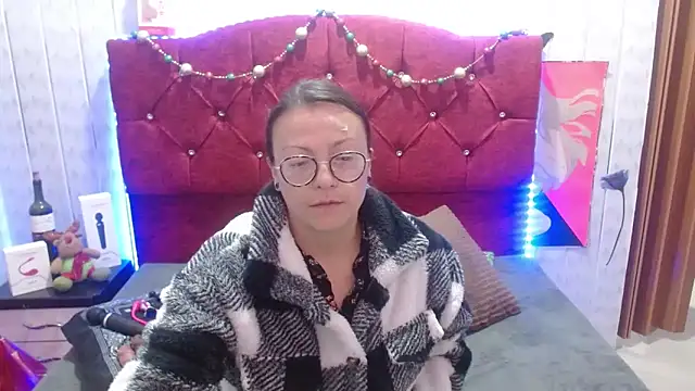 Snapshot of Susanahotsexxx chatting on December 3, 2025, 3:25 am Susanahotsexxx online show from December 3, 2025, 3:25 am