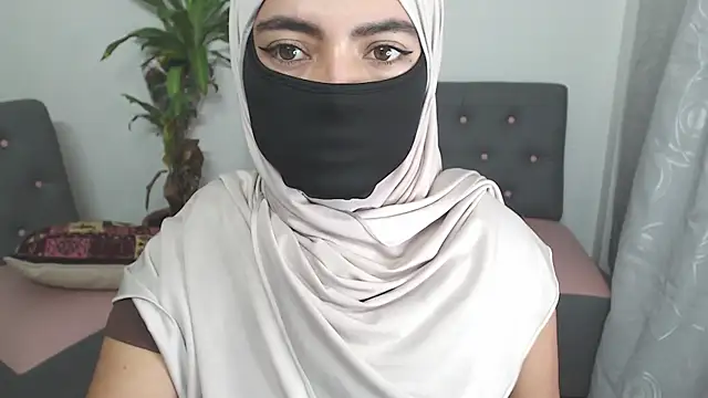 jade nassar online show from September 29, 2025, 11:42 pm