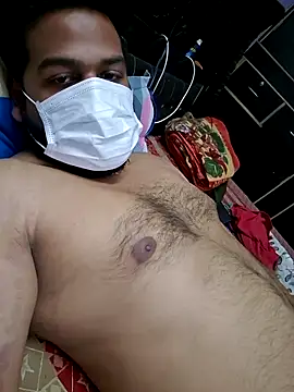 sumi998 online show from April 2, 2026, 6:49 pm