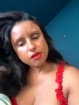 Snapshot of Angelaarayexx chatting on October 16, 2025, 12:28 pm Angelaarayexx online show from October 16, 2025, 12:28 pm