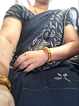 indianhotwife639 online show from April 10, 2026, 6:40 am