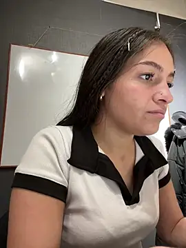 Snapshot of Alyha_Cortes chatting on September 19, 2025, 1:56 pm Alyha Cortes online show from September 19, 2025, 1:56 pm