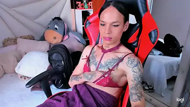 Snapshot of sara_slut21 chatting on December 9, 2024, 6:46 pm sara slut21 online show from December 9, 2024, 6:46 pm