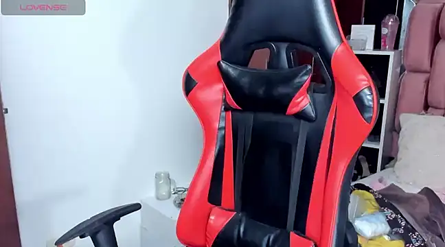 Snapshot of sara_slut21 chatting on March 8, 2025, 1:17 am sara slut21 online show from March 8, 2025, 1:17 am