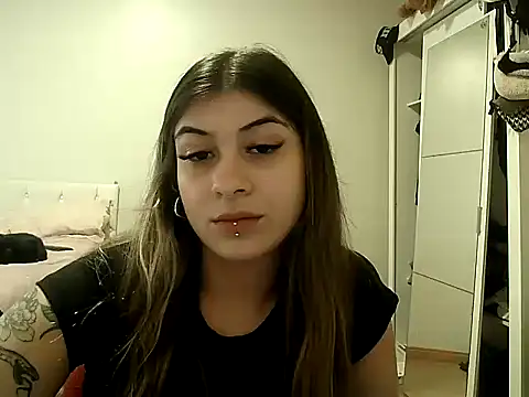 Becca B online show from June 3, 2026, 8:03 pm