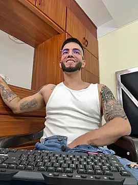 Snapshot of King_Draven3 chatting on July 30, 2026, 12:26 pm King Draven3 online show from July 30, 2026, 12:26 pm