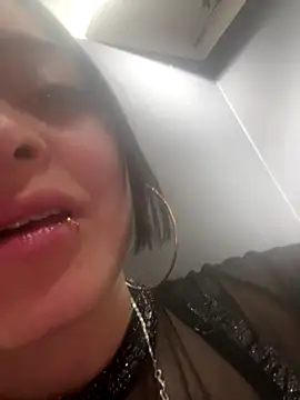 Emily Rivers  online show from October 27, 2025, 1:15 pm