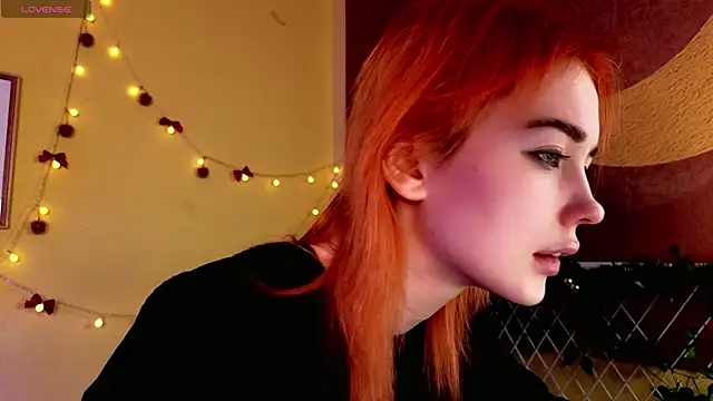 Snapshot of Kiara_Dream chatting on January 13, 2026, 10:04 pm Kiara Dream online show from January 13, 2026, 10:04 pm