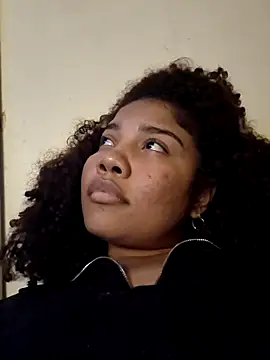 madelene online show from March 15, 2026, 11:33 pm