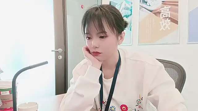 Snapshot of KKMM168 chatting on November 10, 2025, 7:18 am KKMM168 online show from November 10, 2025, 7:18 am