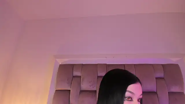 Snapshot of Dannika07 chatting on May 5, 2026, 3:36 am Dannika07 online show from May 5, 2026, 3:36 am