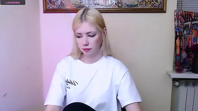 Snapshot of AliceHotty_ chatting on February 26, 2026, 9:19 am AliceHotty online show from February 26, 2026, 9:19 am