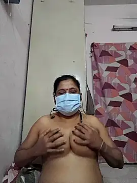 Snapshot of mature_mimi chatting on February 10, 2026, 10:30 am mature mimi online show from February 10, 2026, 10:30 am