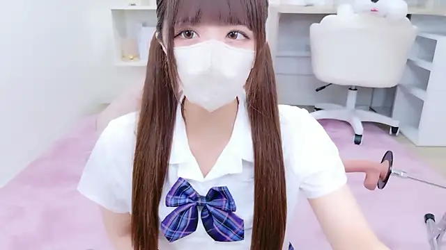 Snapshot of Reina_Fcup chatting on December 14, 2025, 12:49 am Reina Fcup online show from December 14, 2025, 12:49 am