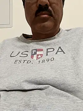 moonflower25 online show from September 11, 2025, 2:17 pm